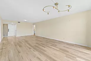 5250 Woodland Lakes Dr, Palm Beach Gardens, FL 33418 - Photo 12