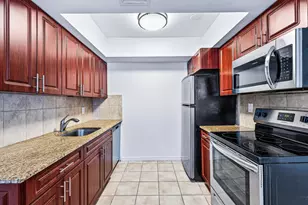248 NE 12th St, Delray Beach, FL 33444 - Photo 2
