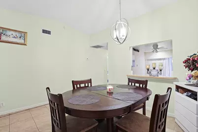 4235 Lucerne Villas Lane, Greenacres, FL 33467 - Photo 12