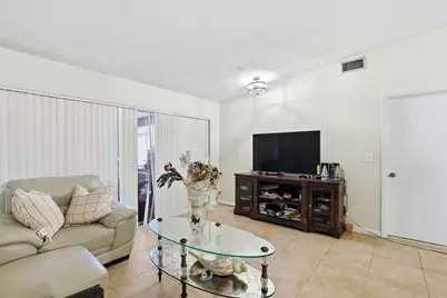 4325 Lucerne Villas Lane, Greenacres, FL 33467 - Photo 48