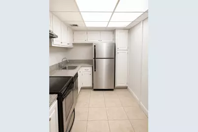 1800 Sans Souci Boulevard #424, North Miami, FL 33181 - Photo 6