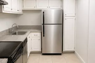 1800 Sans Souci Blvd, North Miami, FL 33181 - Photo 6