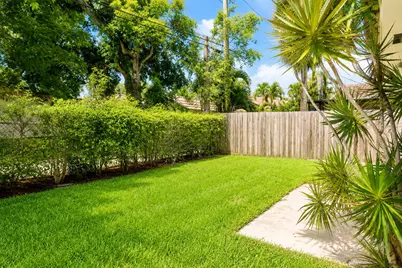 92 Lariat Circle, Boca Raton, FL 33487 - Photo 2