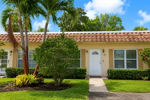 92 Lariat Cir, Boca Raton, FL 33487 - Photo 1