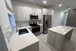 3884 Melaleuca Ln, Lake Worth Beach, FL 33461 - Photo 2