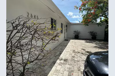 2645 Scott Street, Hollywood, FL 33020 - Photo 2