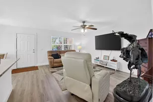 14 Flanders, Delray Beach, FL 33484 - Photo 4