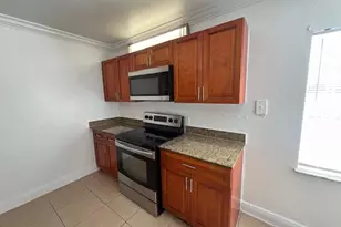 809 9th St, West Palm Beach, FL 33401 - Photo 2