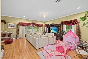 5304 NW 66th Ave, Lauderhill, FL 33319 - Photo 8