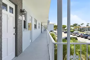 120 Lehane Terrace, North Palm Beach, FL 33408 - Photo 2