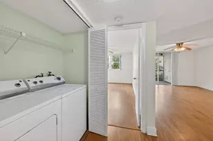 8353 Lake Dr, Doral, FL 33166 - Photo 12