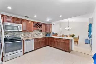 112 Laurel Way, Royal Palm Beach, FL 33411 - Photo 22