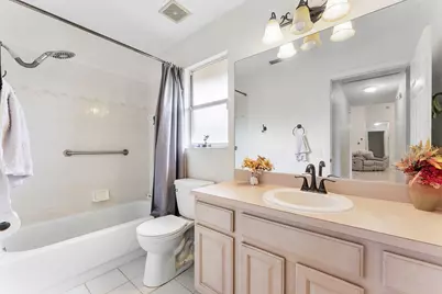112 Laurel Way, Royal Palm Beach, FL 33411 - Photo 18