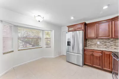 112 Laurel Way, Royal Palm Beach, FL 33411 - Photo 6