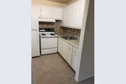 220 Berkshire K #220, West Palm Beach, FL 33417 - Photo 4