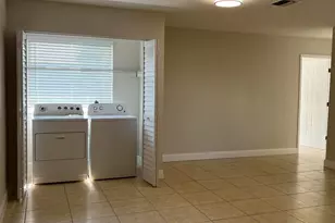 7761 NW 15th Ct, Pembroke Pines, FL 33024 - Photo 16