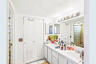 6941 Carlyle Avenue #2e, Miami Beach, FL 33141 - Photo 6