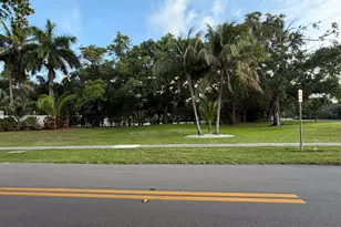 4040 N Hills Dr, Hollywood, FL 33021 - Photo 36