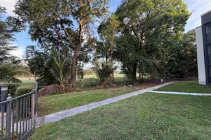 4040 N Hills Dr, Hollywood, FL 33021 - Photo 32