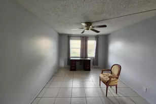 314 Lake Dora Dr, West Palm Beach, FL 33411 - Photo 4