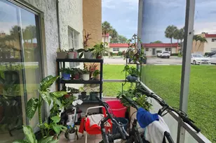 314 Lake Dora Dr, West Palm Beach, FL 33411 - Photo 14