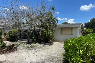 8540 NW 16th St, Pembroke Pines, FL 33024 - Photo 6