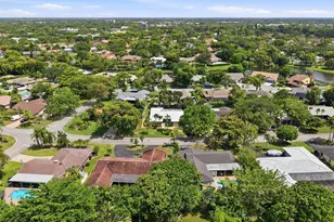9922 NW 19th St, Coral Springs, FL 33071 - Photo 52