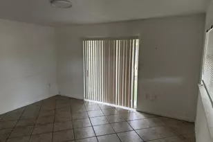 115 Maple Ave, Fort Pierce, FL 34982 - Photo 2