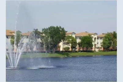 3640 N 56th Avenue #401, Hollywood, FL 33021 - Photo 6