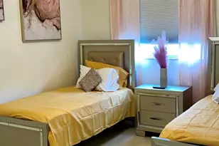 425 NE 1st St, Pompano Beach, FL 33060 - Photo 10