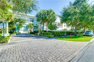 425 NE 1st St, Pompano Beach, FL 33060 - Photo 18
