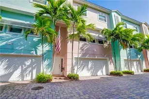 425 NE 1st St, Pompano Beach, FL 33060 - Photo 2