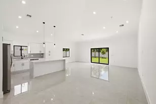 4530 NW 36th Ct, Fort Lauderdale, FL 33319 - Photo 4