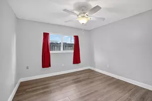 1761 NW 107th Ave, Pembroke Pines, FL 33026 - Photo 32