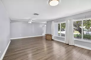 1761 NW 107th Ave, Pembroke Pines, FL 33026 - Photo 8