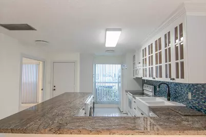 13741 Flora Place #B, Delray Beach, FL 33484 - Photo 6