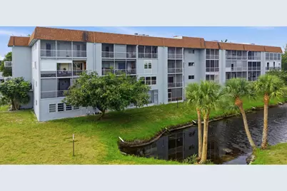 6289 Lear Drive #206, Lake Worth, FL 33462 - Photo 2