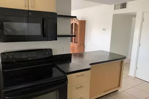 2624 NE 32nd St, Fort Lauderdale, FL 33306 - Photo 2
