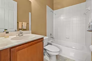 458 Cresta Cir, West Palm Beach, FL 33413 - Photo 12
