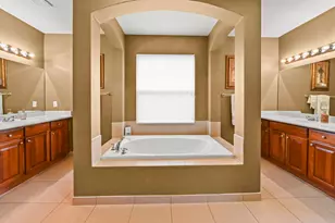 458 Cresta Cir, West Palm Beach, FL 33413 - Photo 30