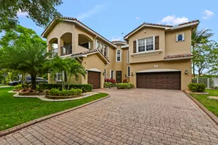 458 Cresta Cir, West Palm Beach, FL 33413 - Photo 2