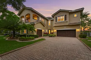 458 Cresta Cir, West Palm Beach, FL 33413 - Photo 1