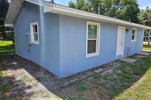 1749 NE 2nd St, Okeechobee, FL 34972 - Photo 2