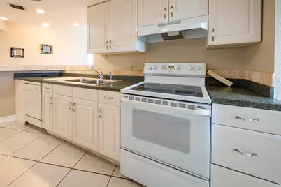 6911 Environ Boulevard #8G, Lauderhill, FL 33319 - Photo 18