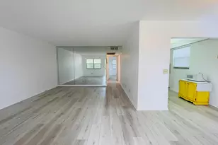 333 Farnham P, Deerfield Beach, FL 33442 - Photo 2