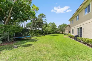 6819 Osage Cir, West Palm Beach, FL 33413 - Photo 30