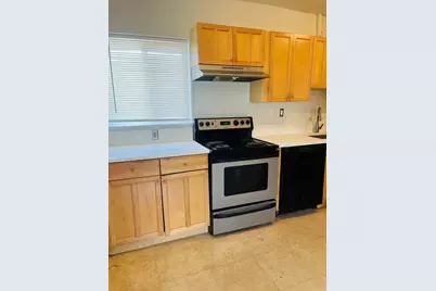 590 NW 40th Court, Oakland Park, FL 33309 - Photo 8