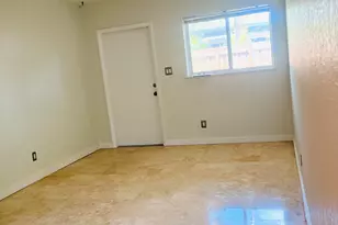 590 NW 40th Ct, Oakland Park, FL 33309 - Photo 6