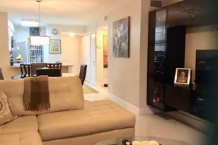 2220 N Cypress Bend Dr, Pompano Beach, FL 33069 - Photo 2
