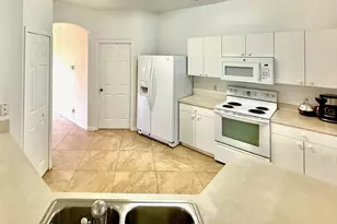 332 SW Glenwood Dr, Port Saint Lucie, FL 34984 - Photo 4